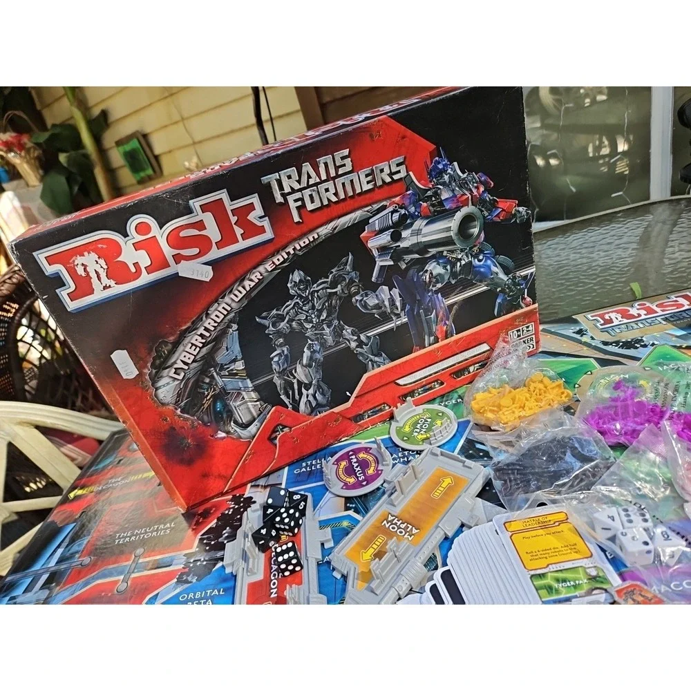 Risk Transformers Cybertron War Battle Edition Board Game COMPLETE - Picture 1 of 11